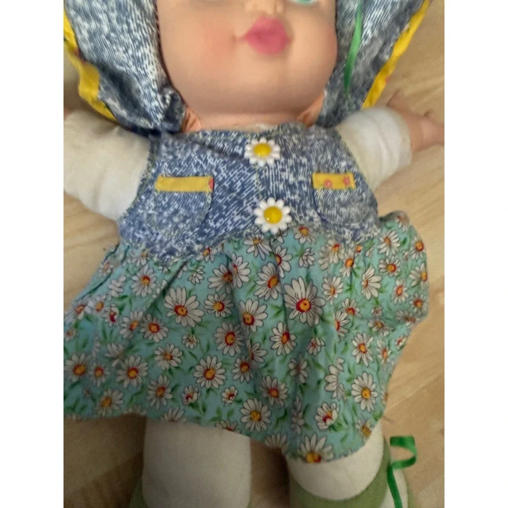 Vintage 1997 talking cloth doll plastic‎ head I love you mommy my first doll
